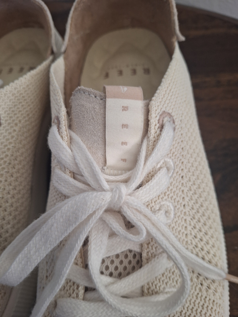 Reef Women's Neptune Sneakers Size 7.5. - Picture 6 of 10